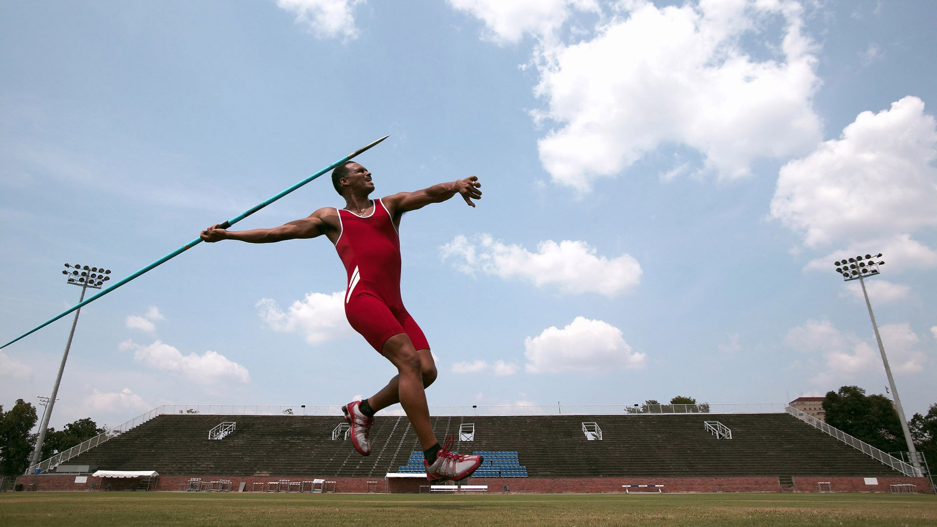 谢佩玲女子10米跳台决赛突破自我，谢佩伦个人简介